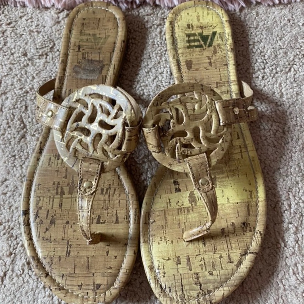 women’s sandals